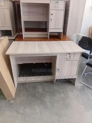 4ft Melamine Office Tables