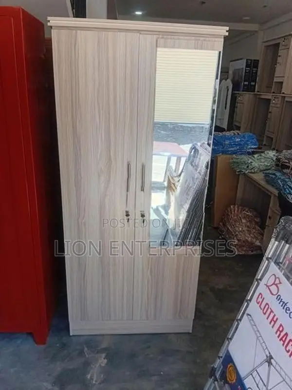 6×2.5 Melamine Cupboards