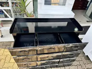 king size droawer cupboard