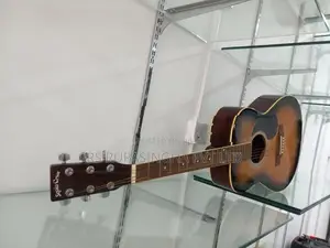 Box Guitar