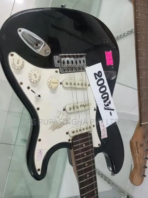 Suzuki Electric Guitar