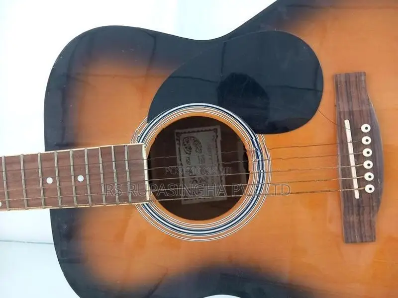 Box Guitar