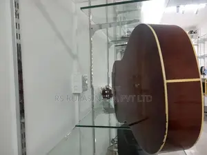 Box Guitar