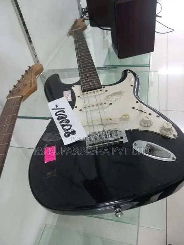 Suzuki Electric Guitar