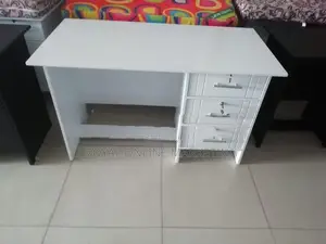 Office Table (Q-23)