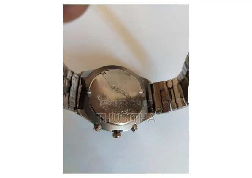 Authentic Seiko Chronograph V6 Watch