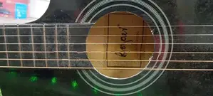 Kespay Box Guitar