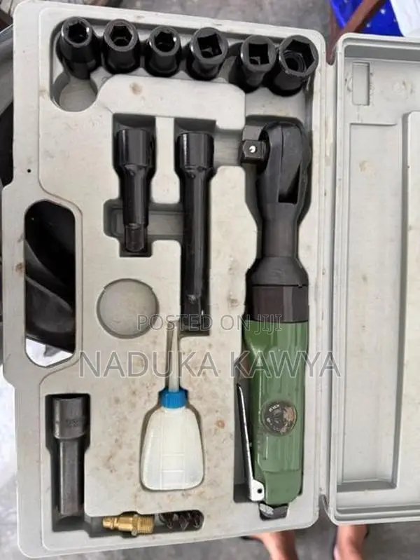 Air Impact Wrench with Box Set