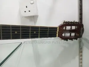 Box Guitar