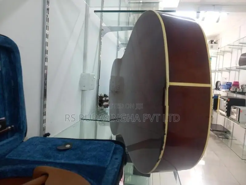 Box Guitar