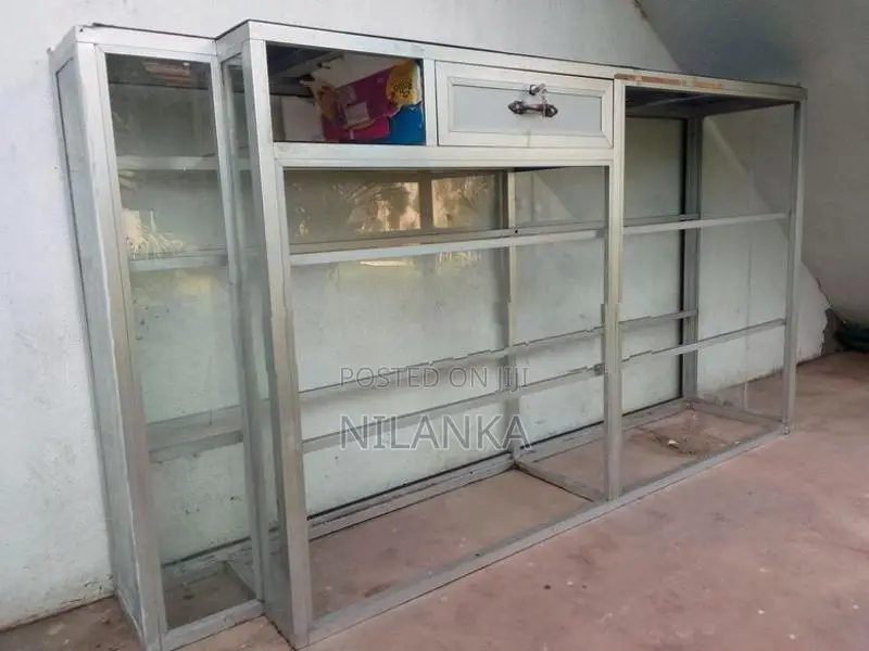 Aluminum Showcase
