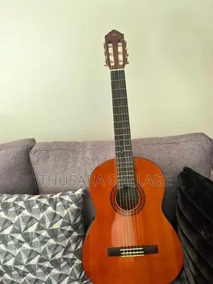 Yamaha CX40 Electro Classical Acoustic Guitar