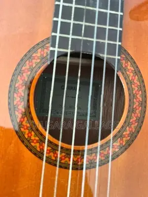 Yamaha CX40 Electro Classical Acoustic Guitar