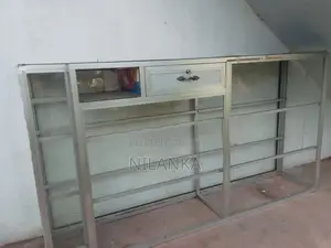 Aluminum Showcase