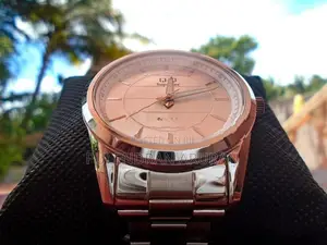 ​Q&Q Superior Silver Sunburst Chrono-Style – Flawless 10/10 Condition