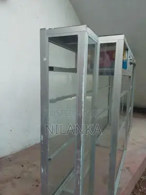 Aluminum Showcase