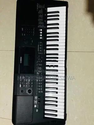 Yamaha PSR-E463