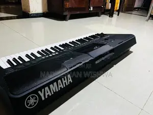 Yamaha PSR-E463
