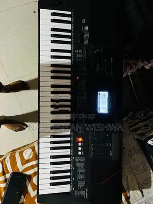Yamaha PSR-E463
