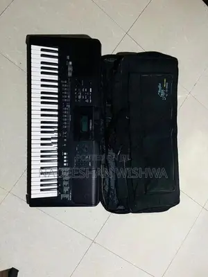 Yamaha PSR-E463