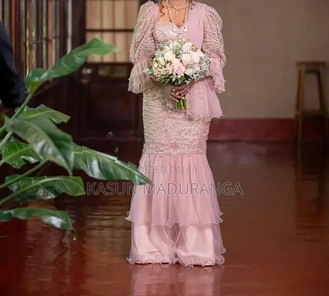 Kandyan Bridal Outfit