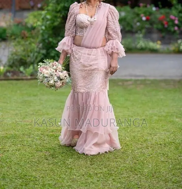 Kandyan Bridal Outfit