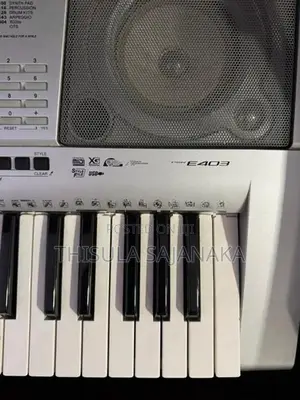 Yamaha PSR E403 Keyboard