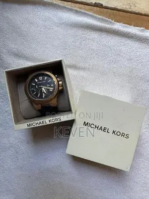 Michael Kors MK8784 Layton Men’s Chronograph Watch