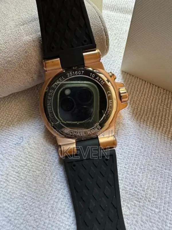 Michael Kors MK8784 Layton Men’s Chronograph Watch