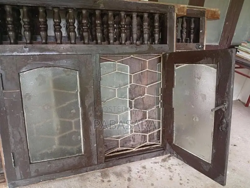 Teak Wood Windows with Frame ( තේක්ක දැව ජනෙල් ප්‍රේම් එක සමඟ)