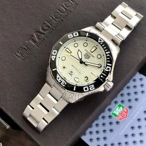 TAG Heuer Carerra Aquaracer White Dial Automatic Mens Watch
