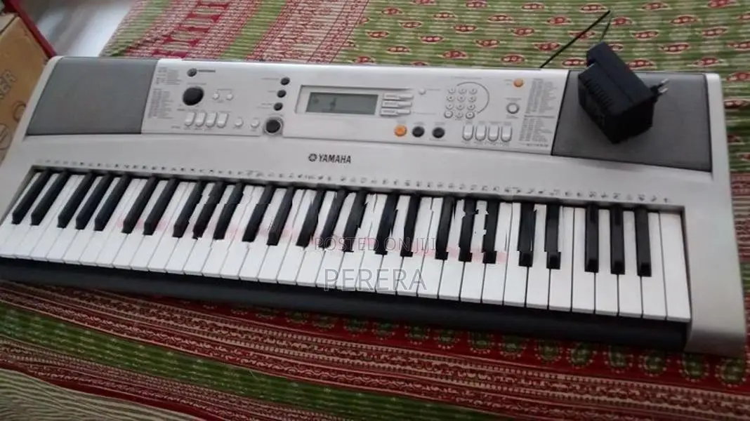 Yamaha Keyboard