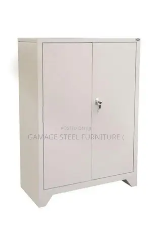 Halfdoor cupboard