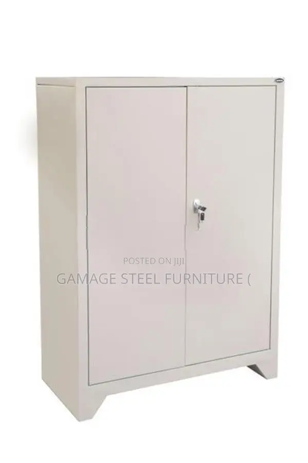 Halfdoor cupboard