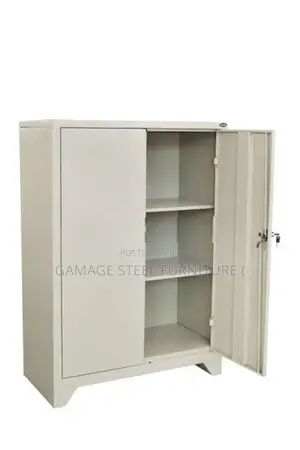 Halfdoor cupboard