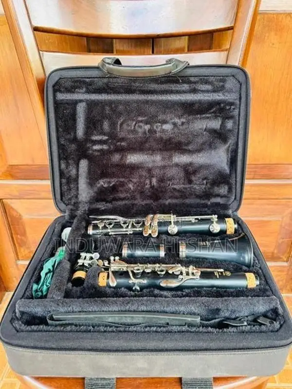 YCL-255 Bb Clarinet