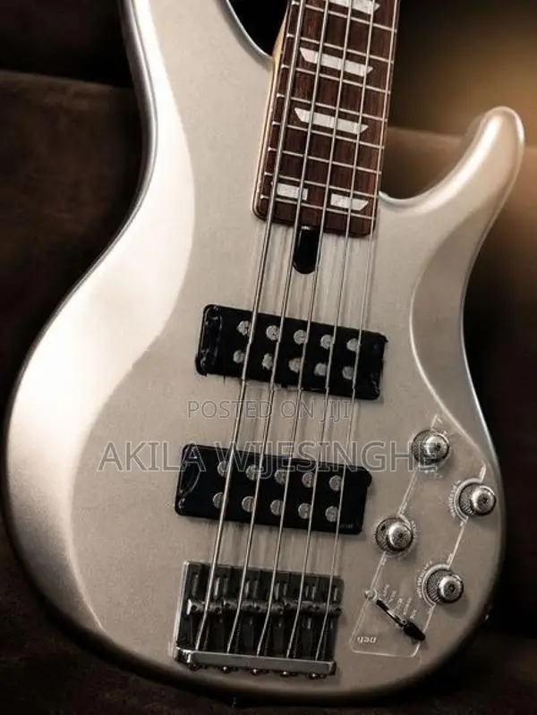 Yamaha TRBX 305 5-String Bass Guitar