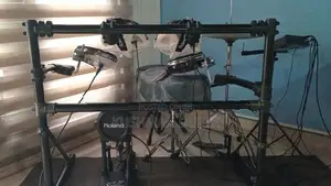 Roland v Drums