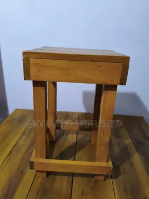 Dain in Table and Chairs