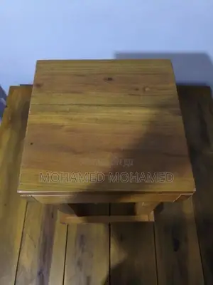 Dain in Table and Chairs
