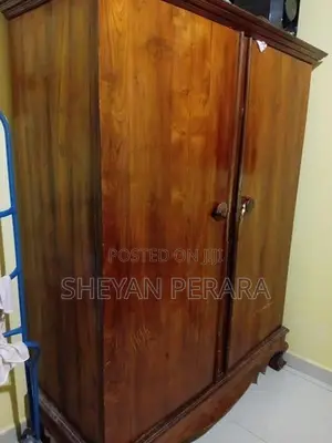 කොස් අලමාරිය