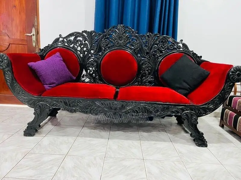 Antique Kavichchi Sofa