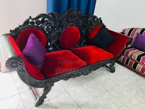 Antique Kavichchi Sofa
