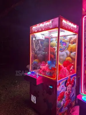 Teddy Claw Machine