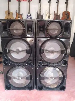 Powerd Speaker with mixer