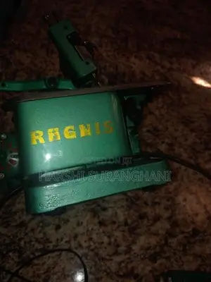 Thread Overlock Machine