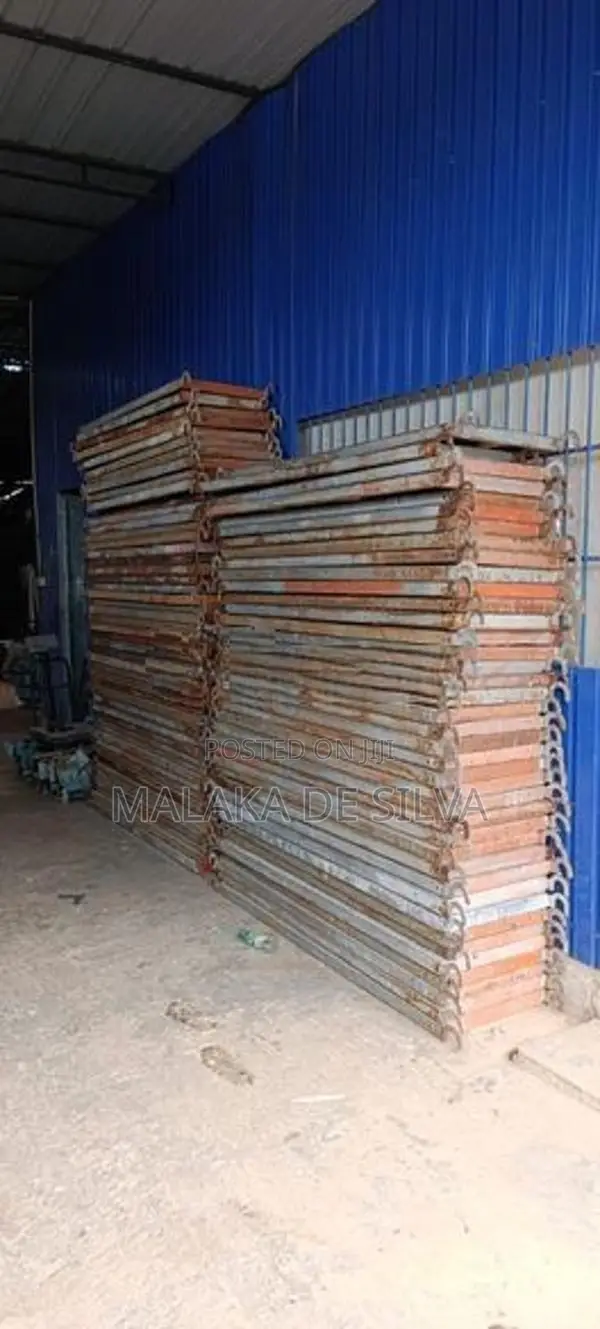 Scaffolding catwalk plate