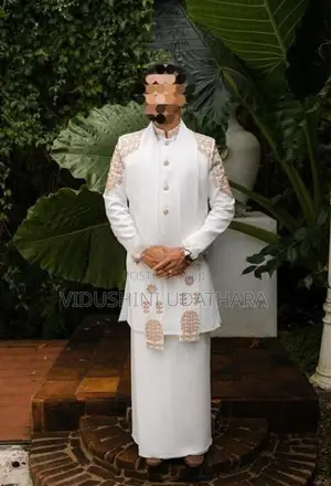 Traditional Ariya sinhala kandyan outfit