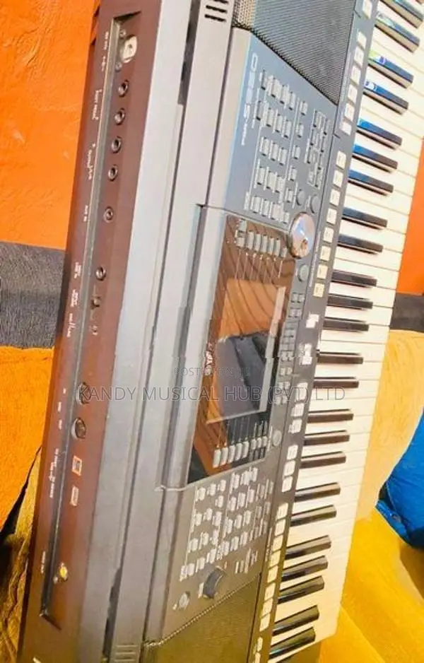 Yamaha PSR S950 Keyboard