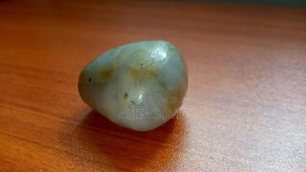 Gem Natural Star Sapphire 340 Ct